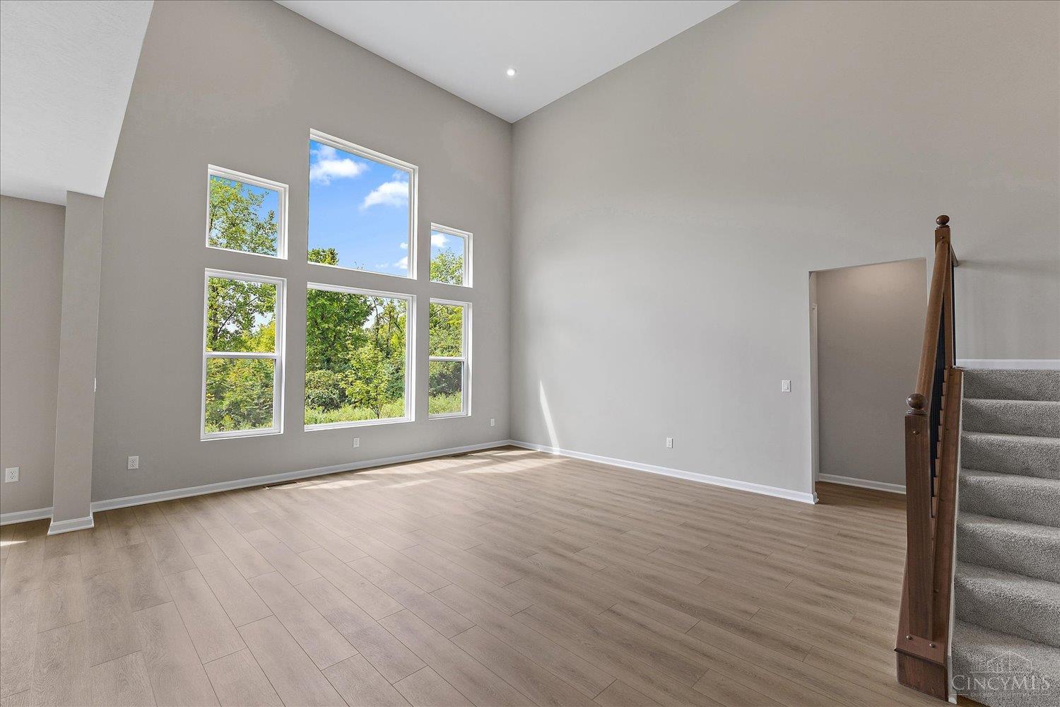 181 Farmstead Boulevard Property Photo 7