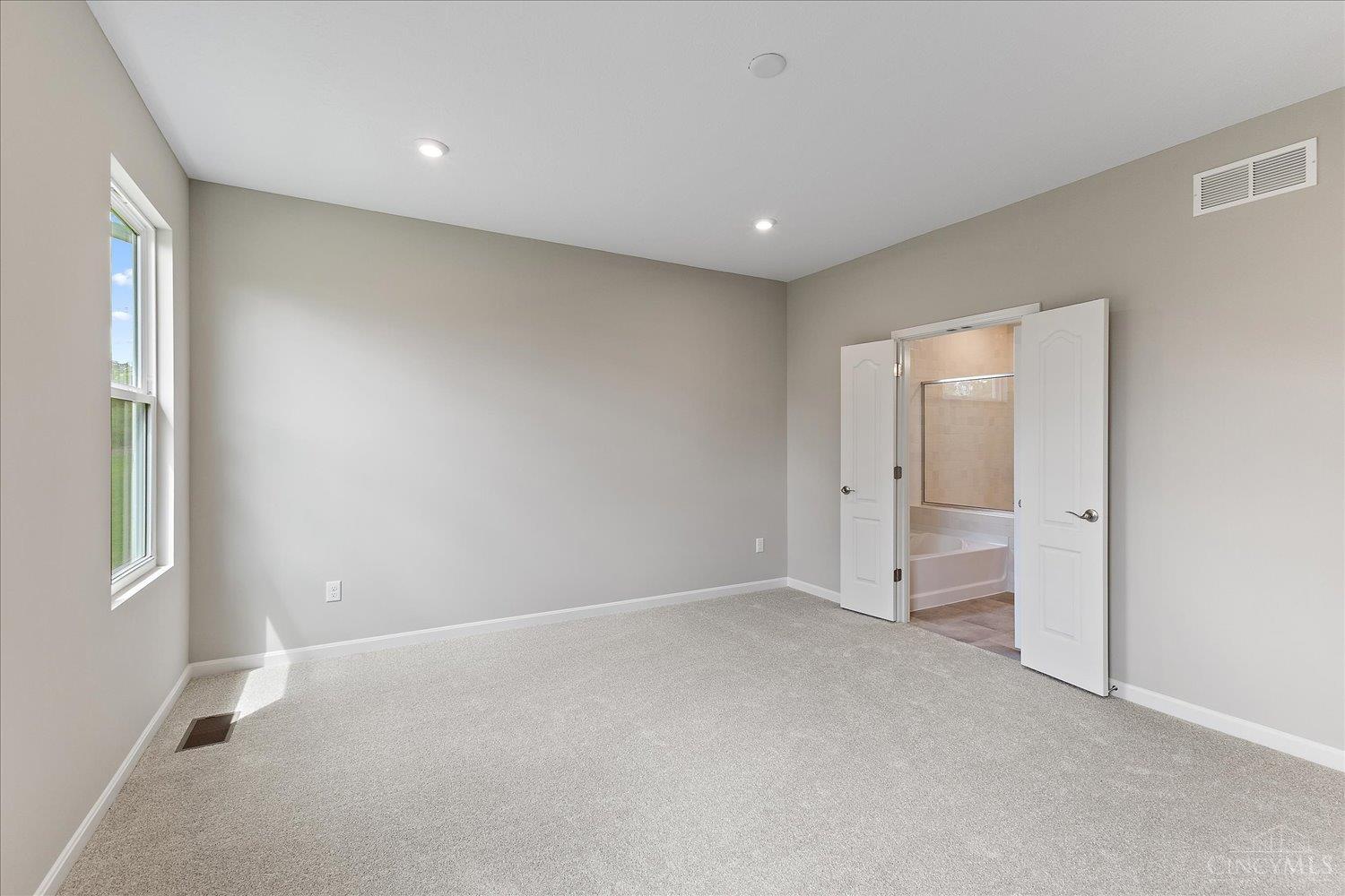 181 Farmstead Boulevard Property Photo 13