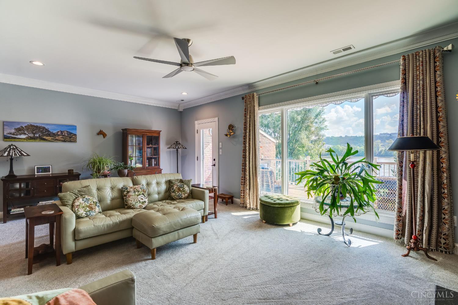 2207 Riverside Drive Property Photo 38