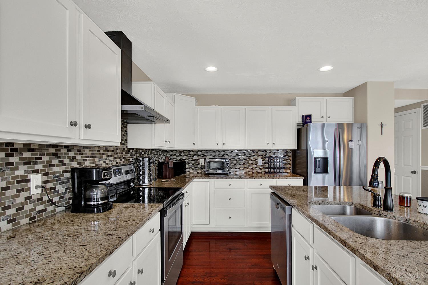 2140 Crossridge Drive Property Photo 13
