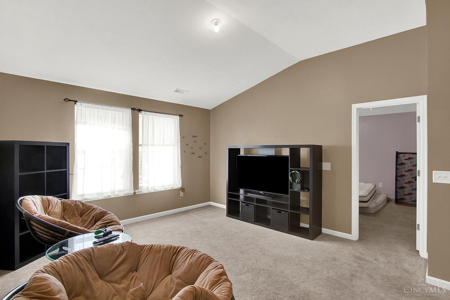 2140 Crossridge Drive Property Photo 27