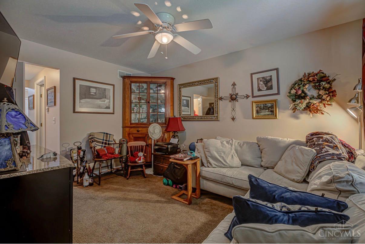 509 Nw Washington Boulevard Property Photo 4