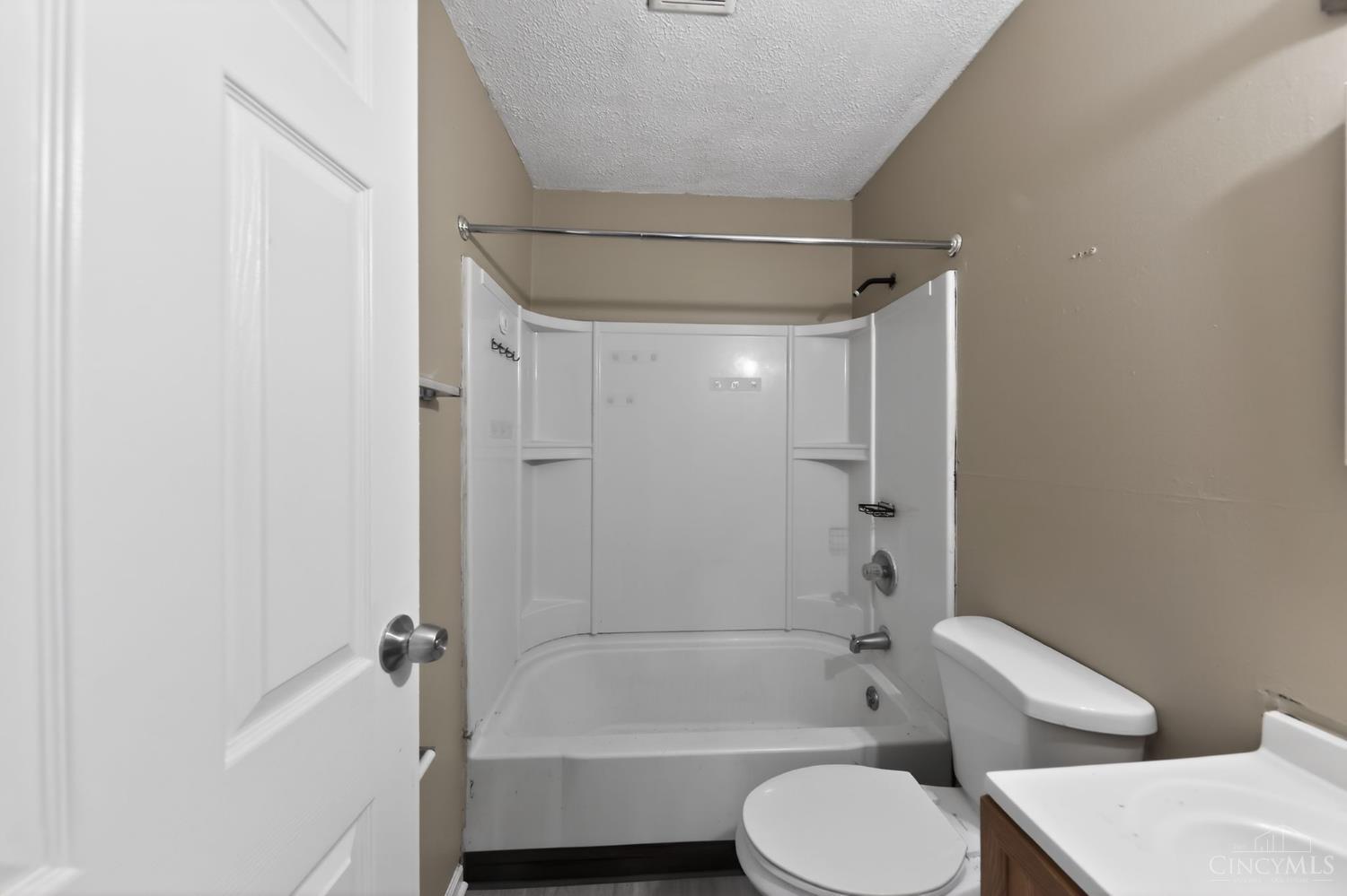 9952 Capstan Drive Property Photo 21