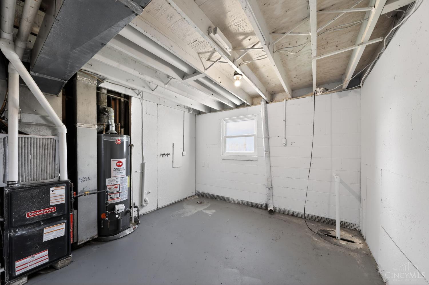 9952 Capstan Drive Property Photo 27