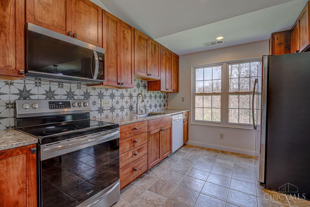 6338 Eagles Lake Drive Property Photo 12