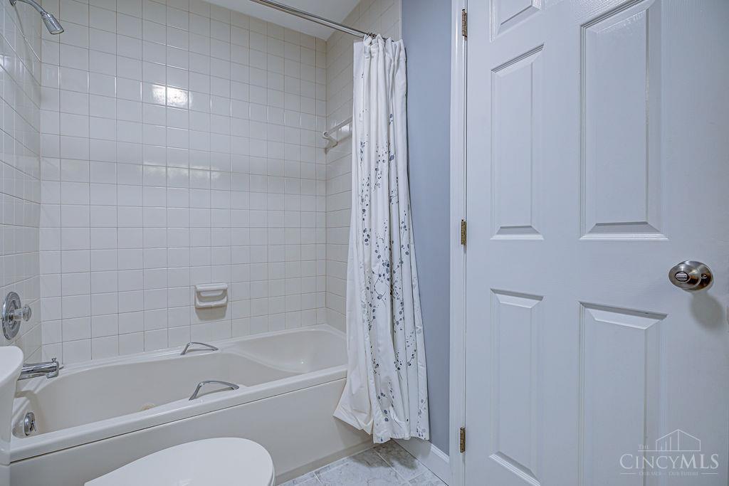 6338 Eagles Lake Drive Property Photo 23