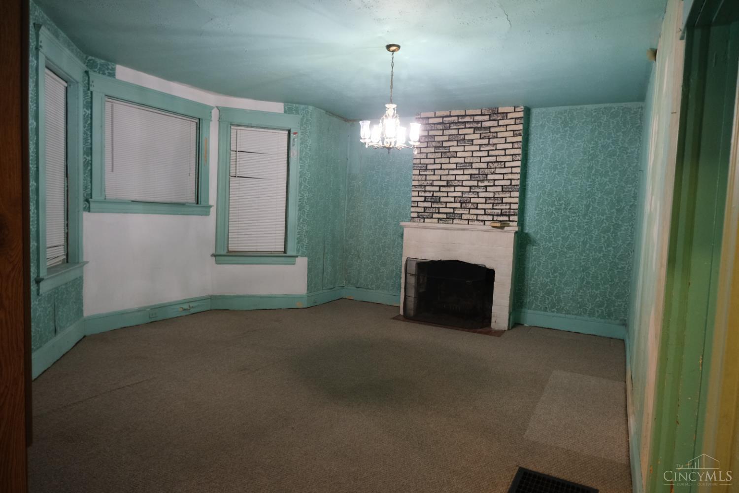 835 Lexington Avenue Property Photo 14