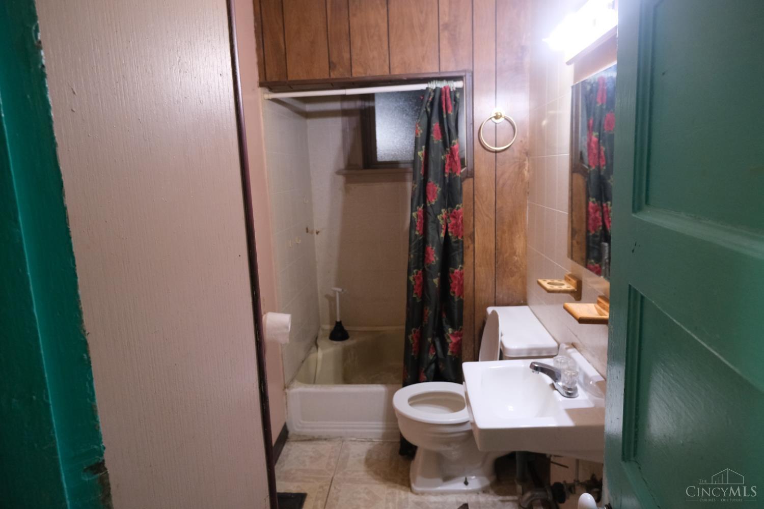 835 Lexington Avenue Property Photo 21