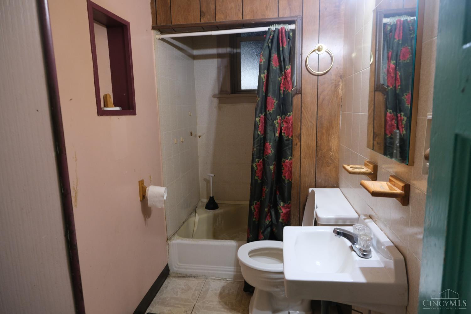835 Lexington Avenue Property Photo 22