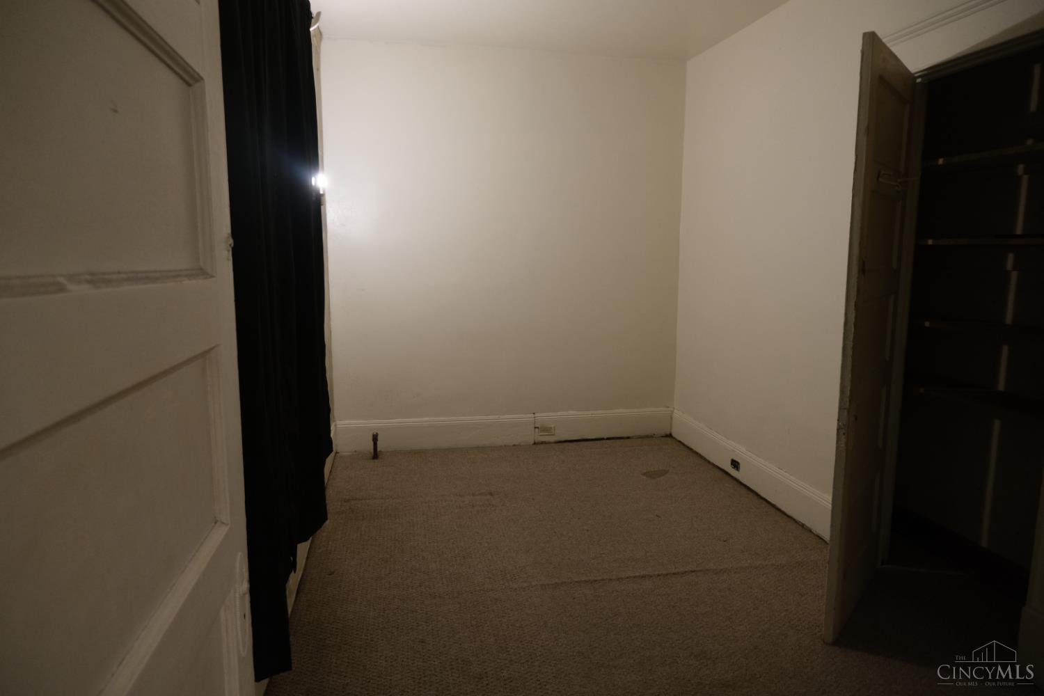 835 Lexington Avenue Property Photo 28