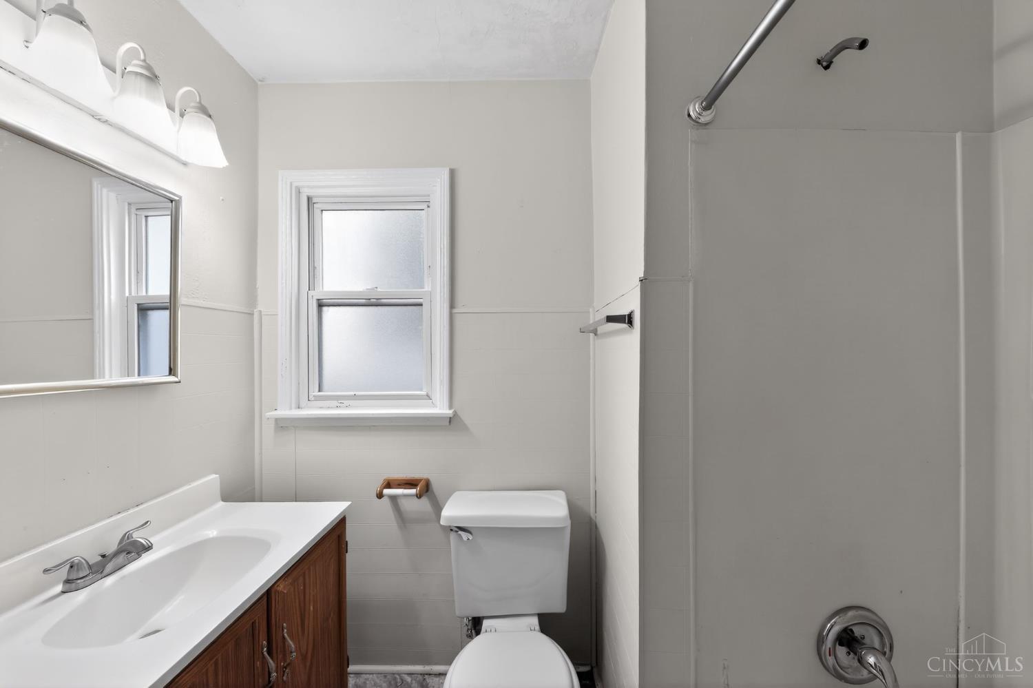 925 Ross Avenue Property Photo 19