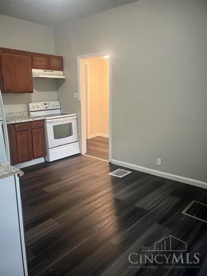 310 Spring Street Property Photo 6