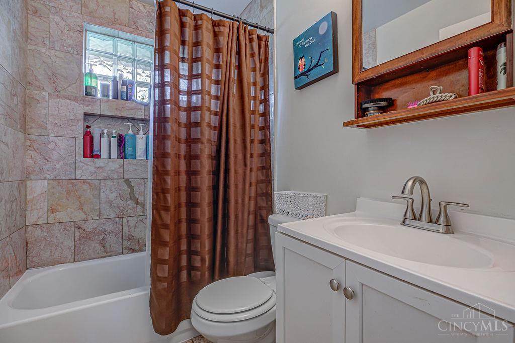 10092 Windswept Lane Property Photo 9