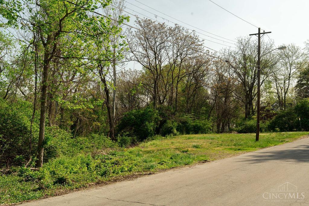 6462 Crestview Avenue Property Photo 2