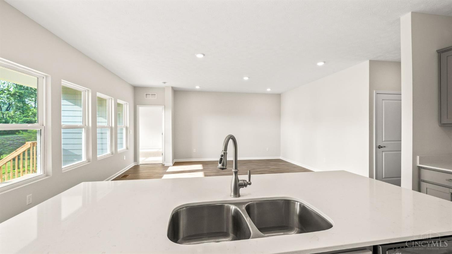 3700 Heritage Farm Lane Property Photo 10