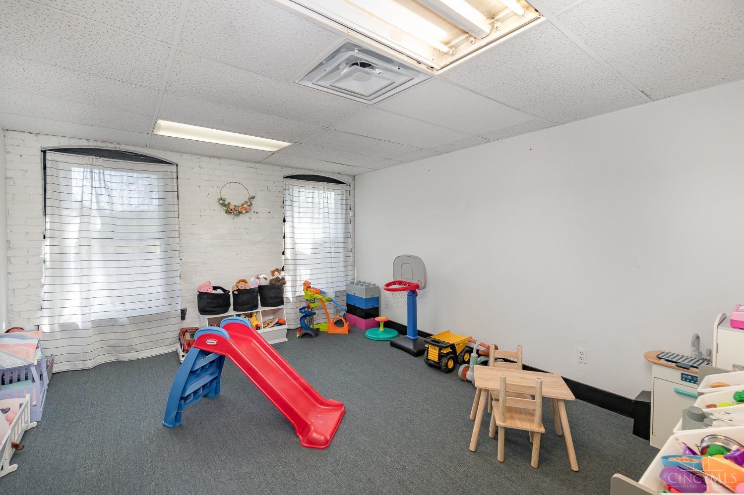 77 Foundry Avenue Property Photo 32