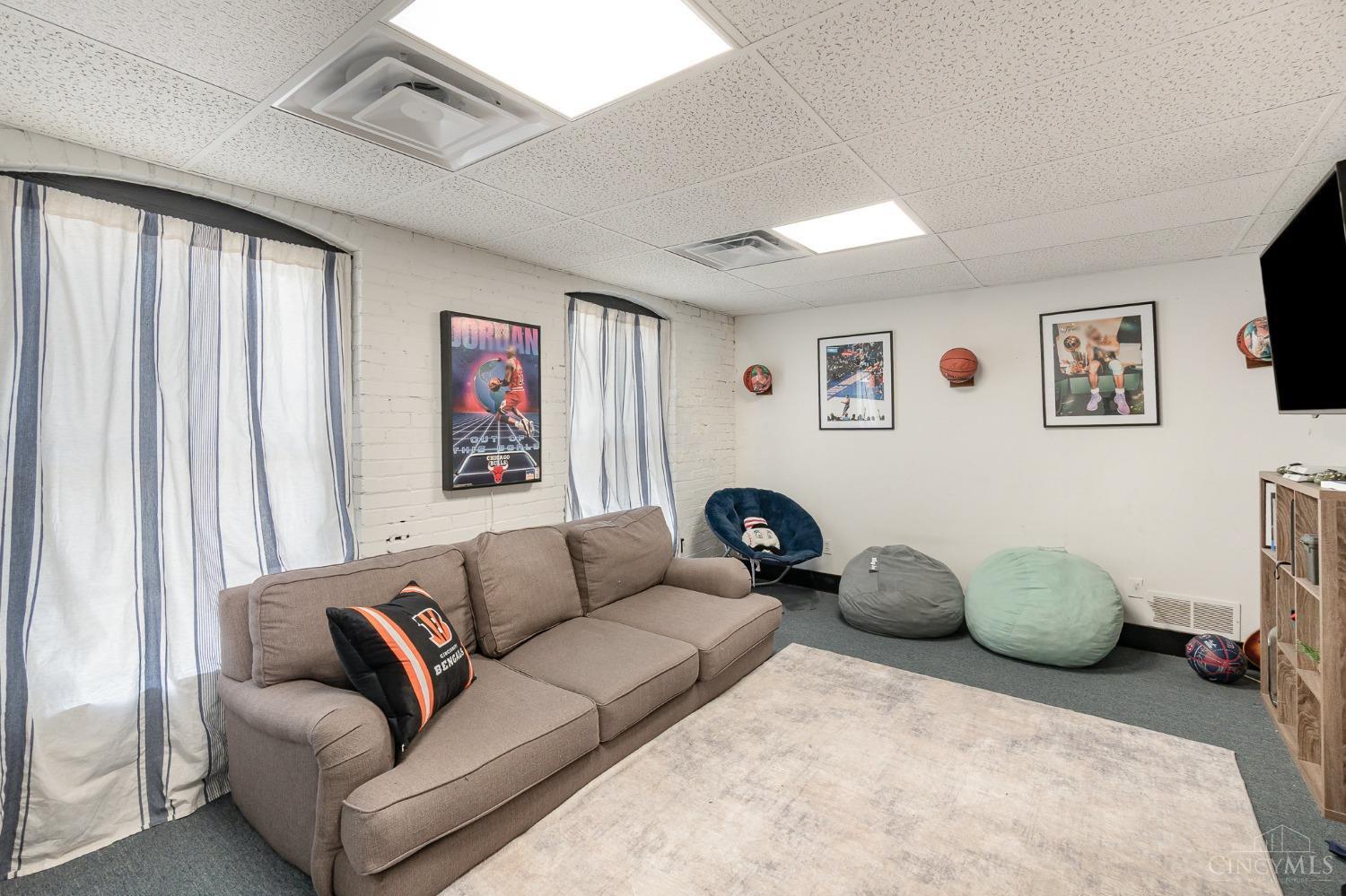 77 Foundry Avenue Property Photo 33