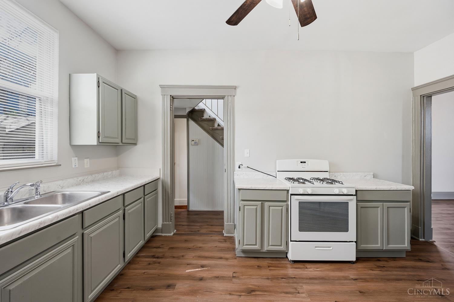 1011 Mcpherson Property Photo 8