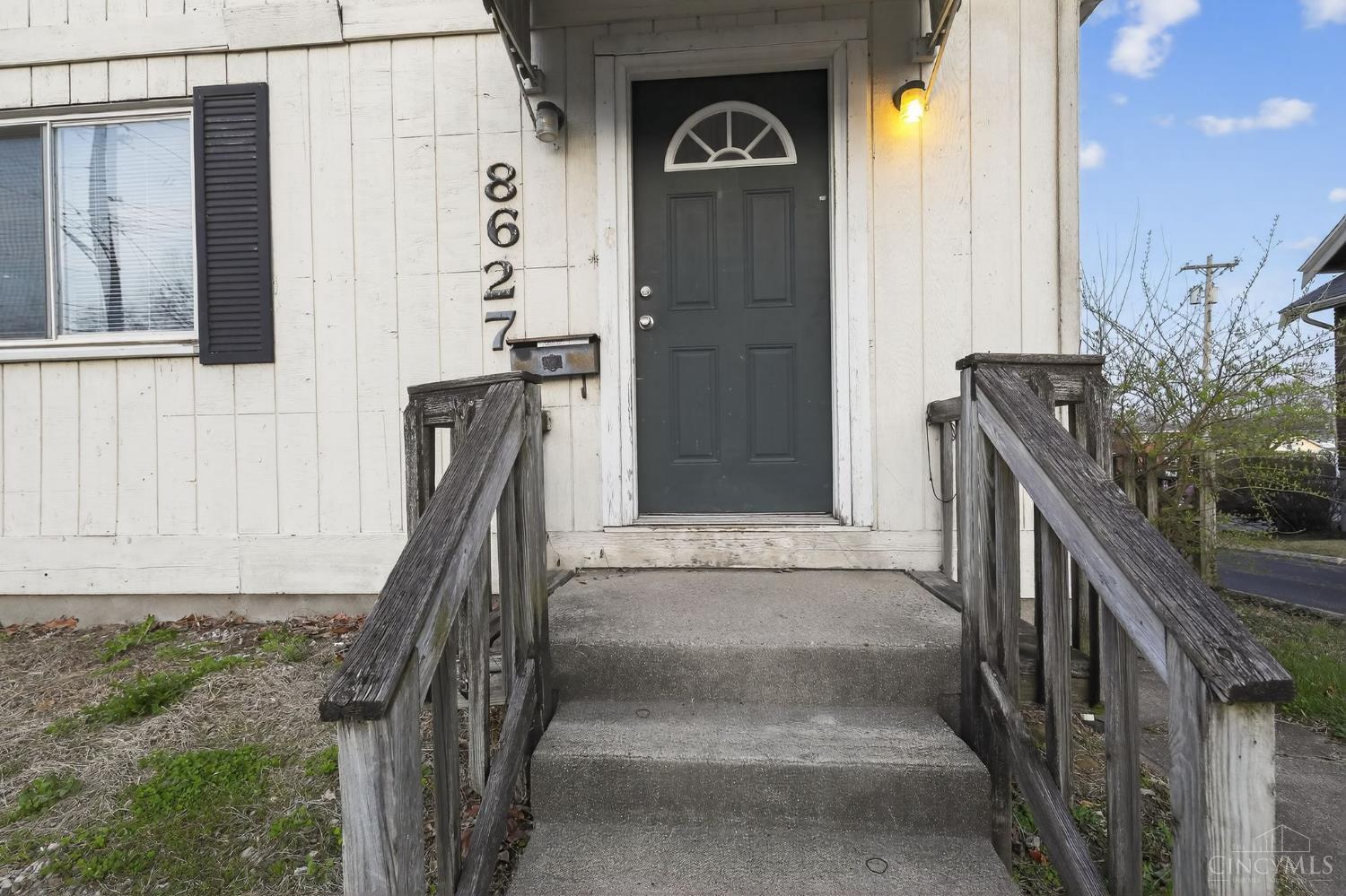 8627 Reading Road Property Photo 2