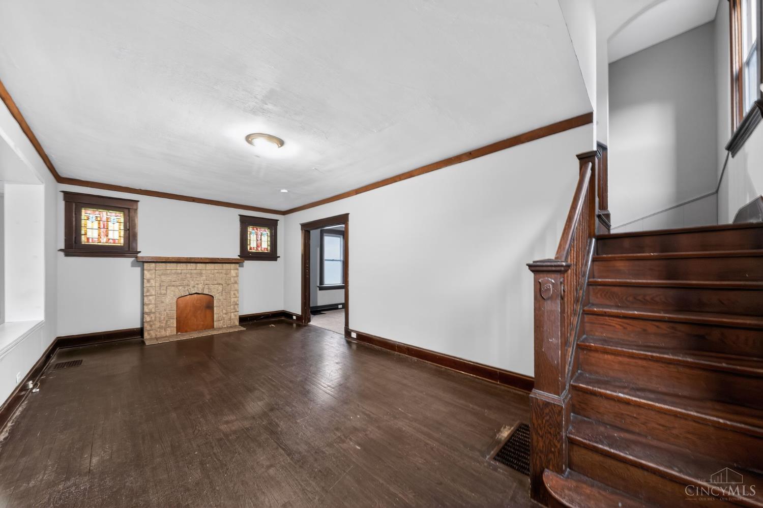 8627 Reading Road Property Photo 5