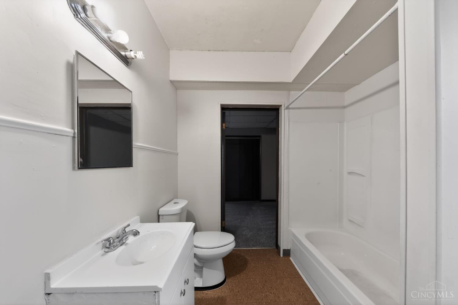 8627 Reading Road Property Photo 17