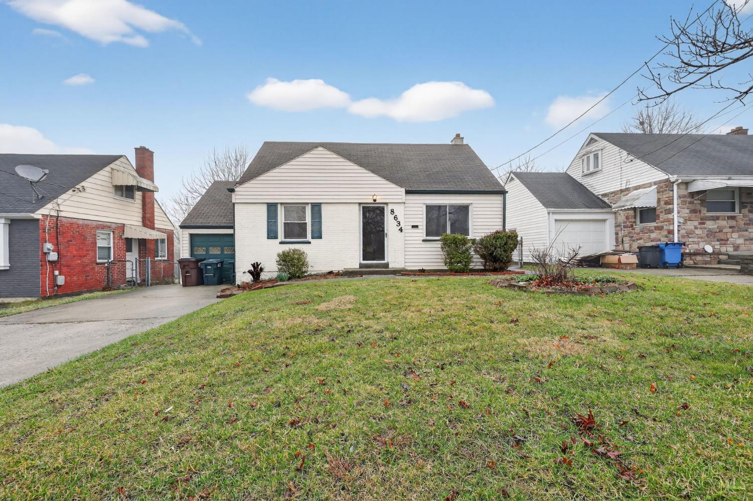 8634 Daly Road Property Photo 1