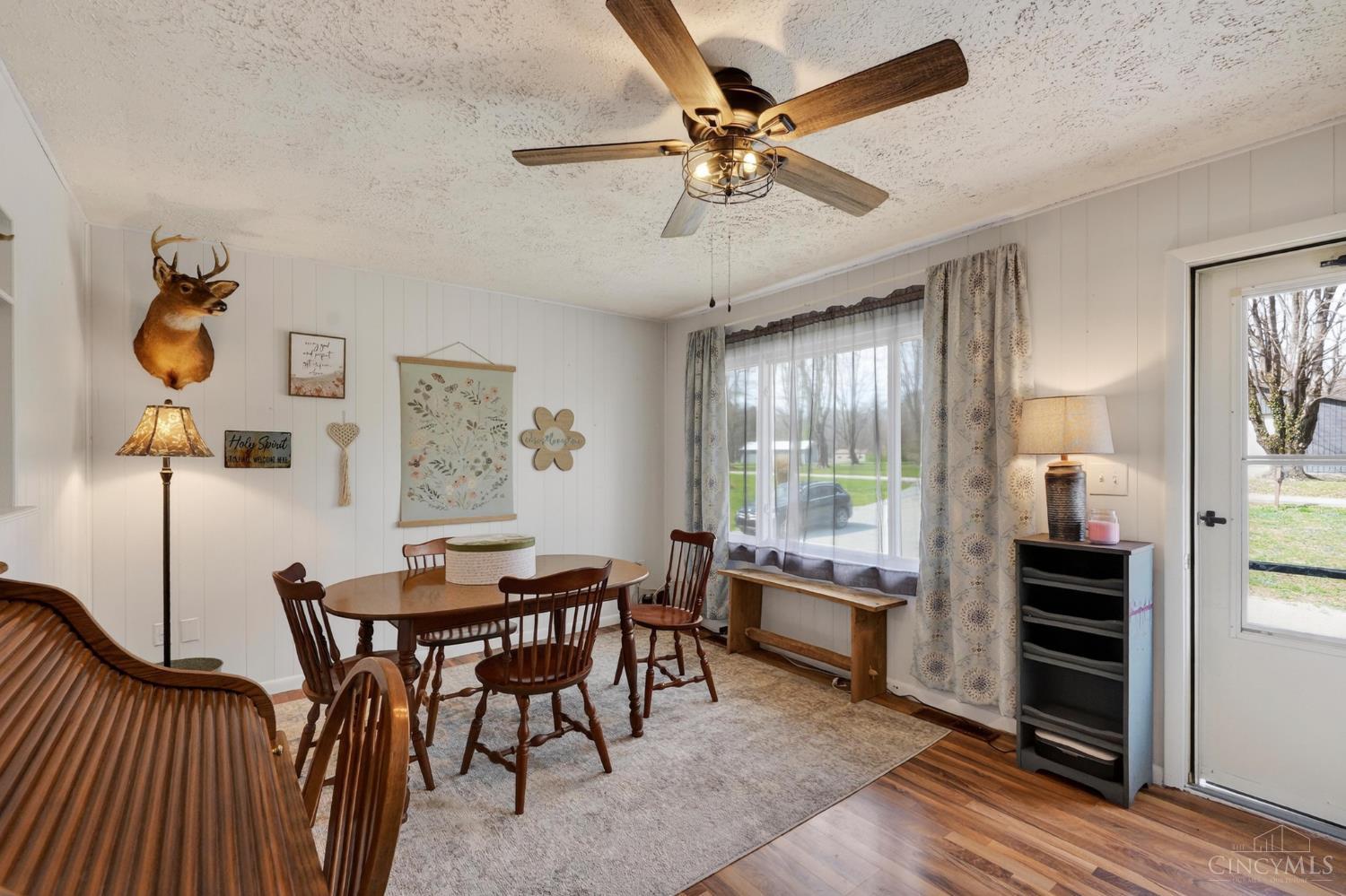 6910 Brad Road Property Photo 5