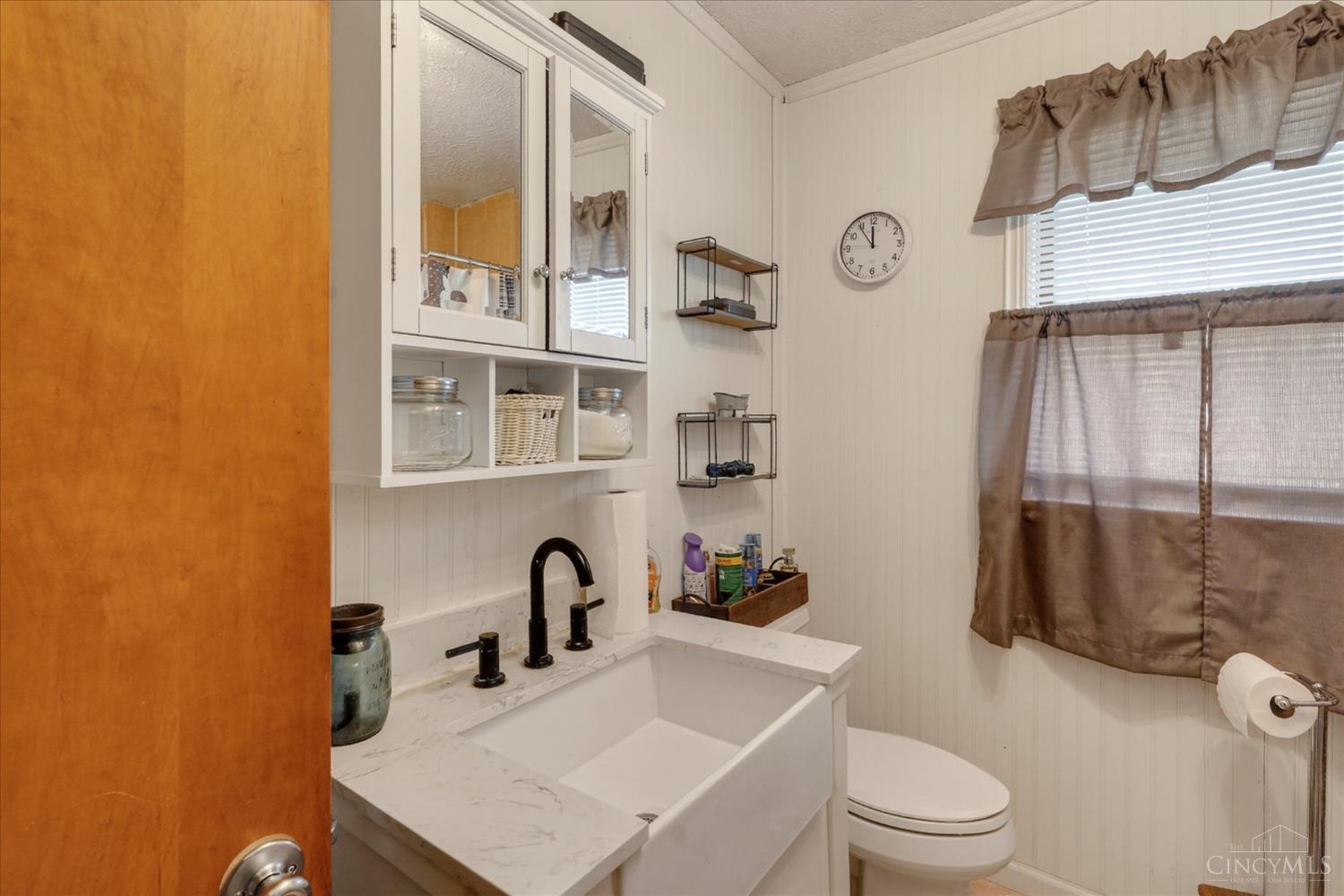 6910 Brad Road Property Photo 7