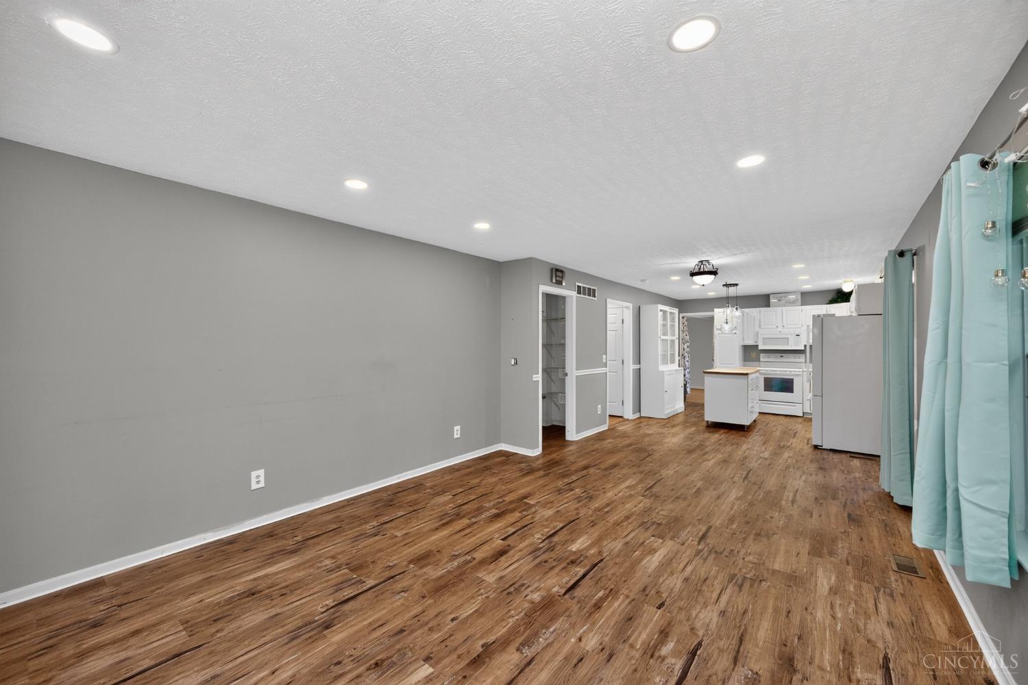 328 Keeneland Court Property Photo 20