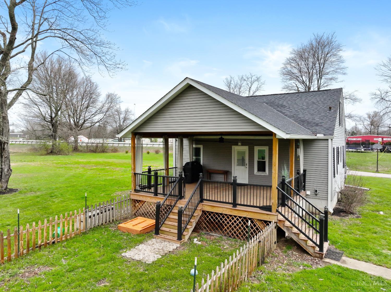 1237 Traction Road Property Photo 6