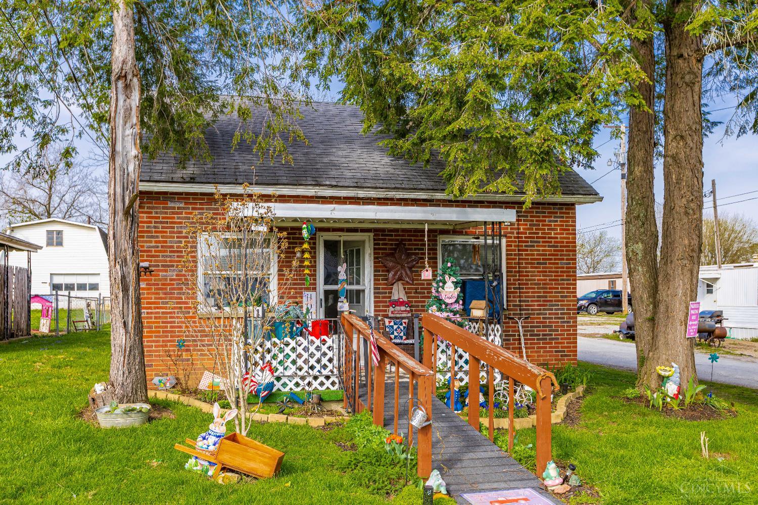 18059 St Rt 247 Property Photo 1