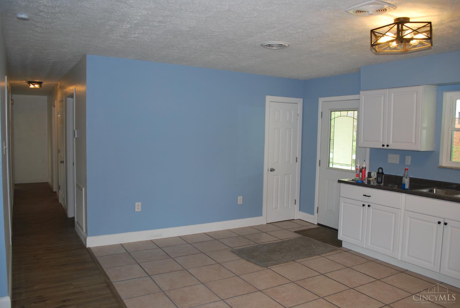 1707 Parker Road Property Photo 10