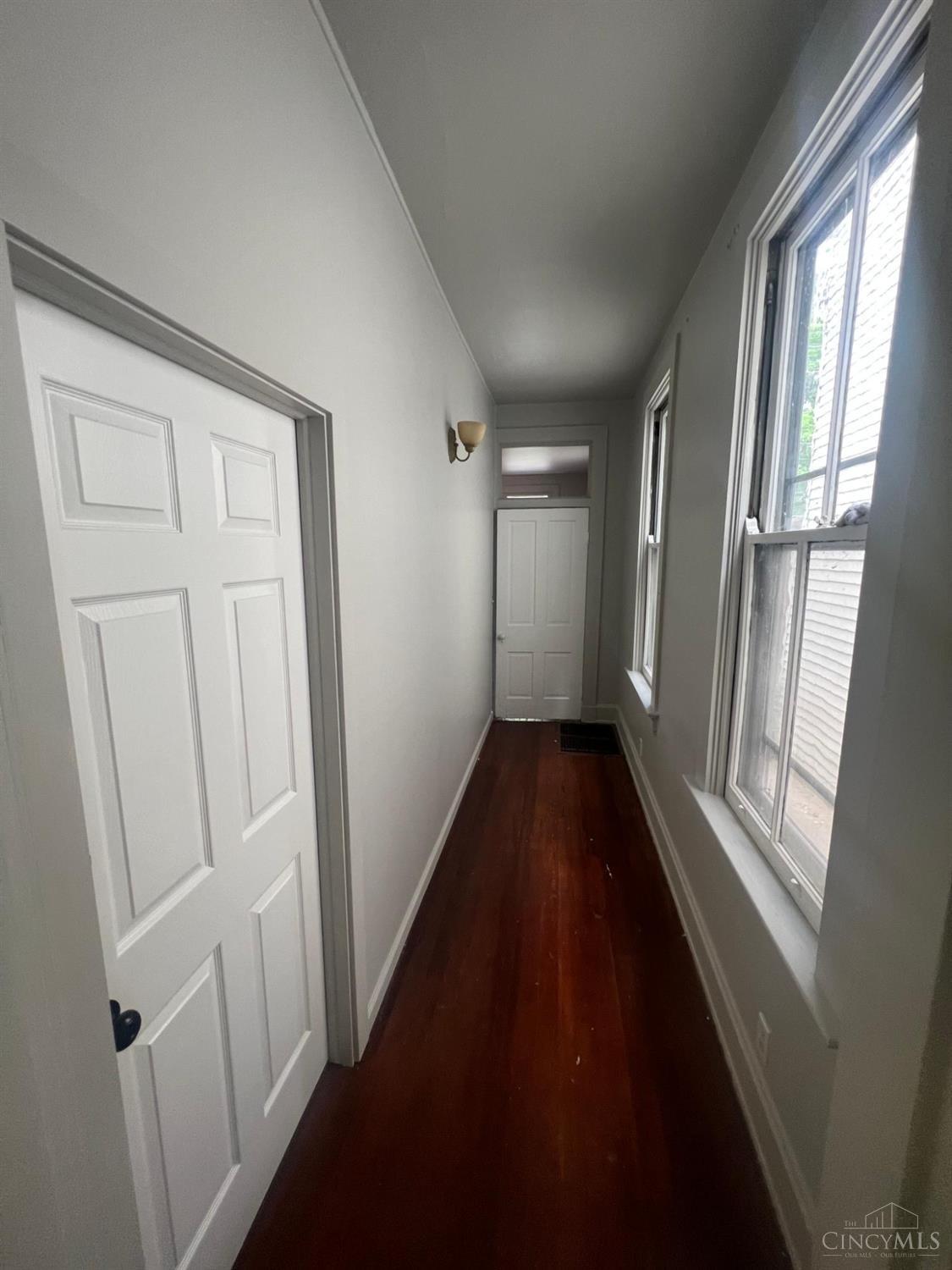 2901 Marshall Avenue Property Photo 6