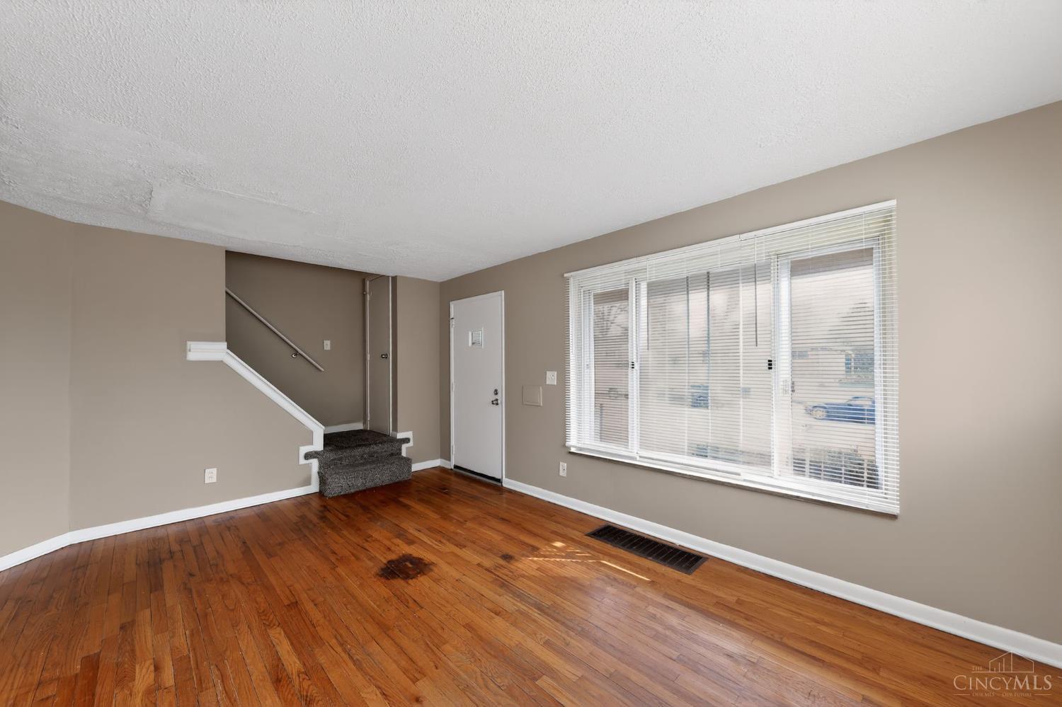 2290 Deblin Drive Property Photo 5
