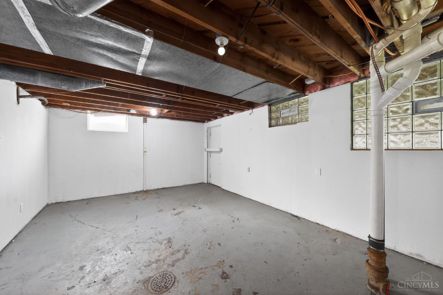 2290 Deblin Drive Property Photo 24