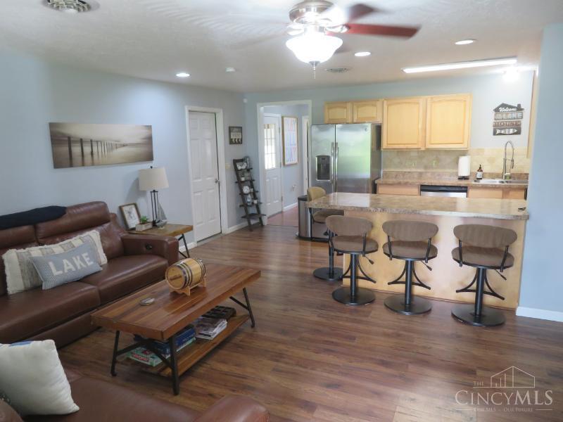 6942 Mountain View Drive Property Photo 10
