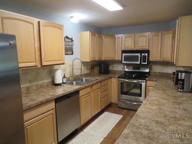 6942 Mountain View Drive Property Photo 14