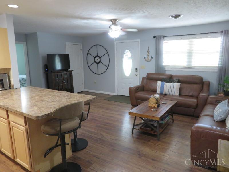 6942 Mountain View Drive Property Photo 15
