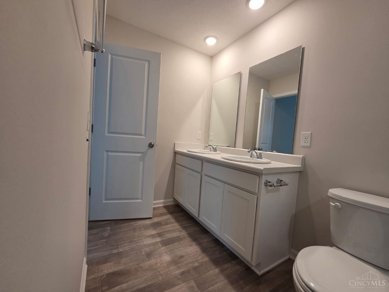2839 Forest Haven Drive Property Photo 9