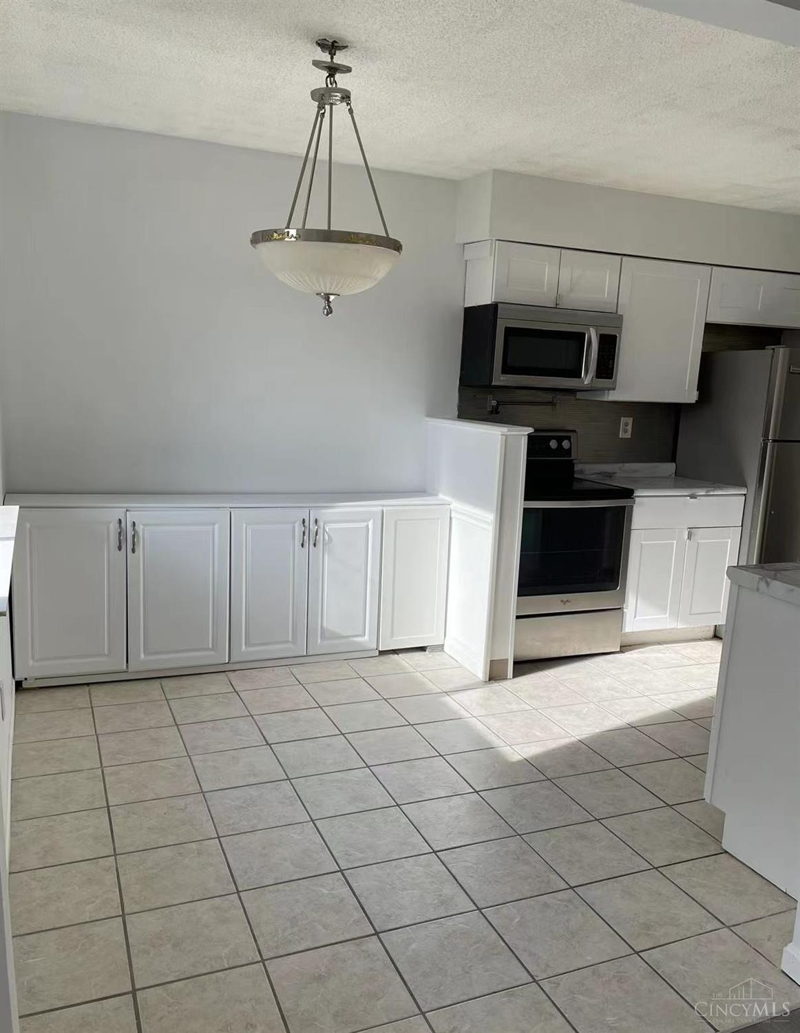 3920 Mack Road Property Photo 5