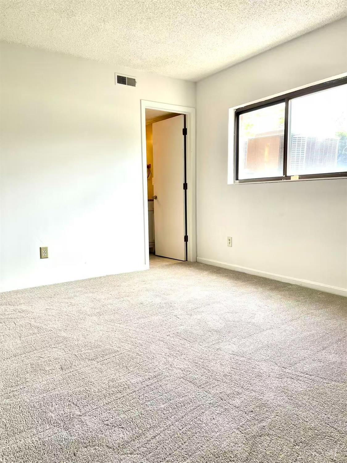 3920 Mack Road Property Photo 11