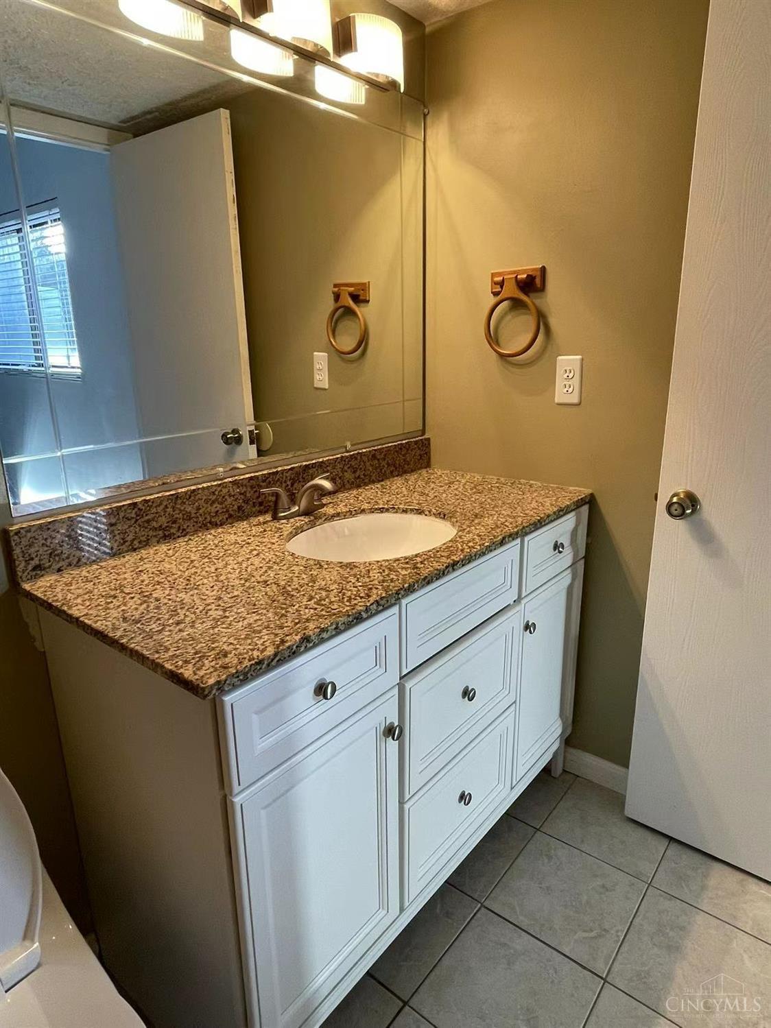 3920 Mack Road Property Photo 15