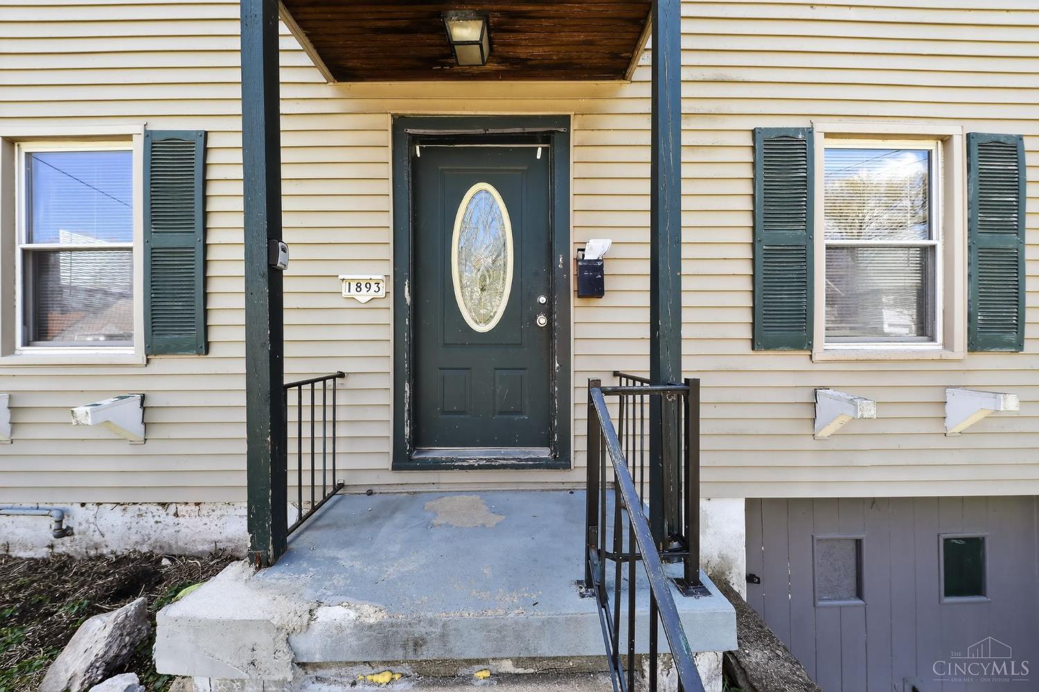 1893 Ashbrook Drive Property Photo 6