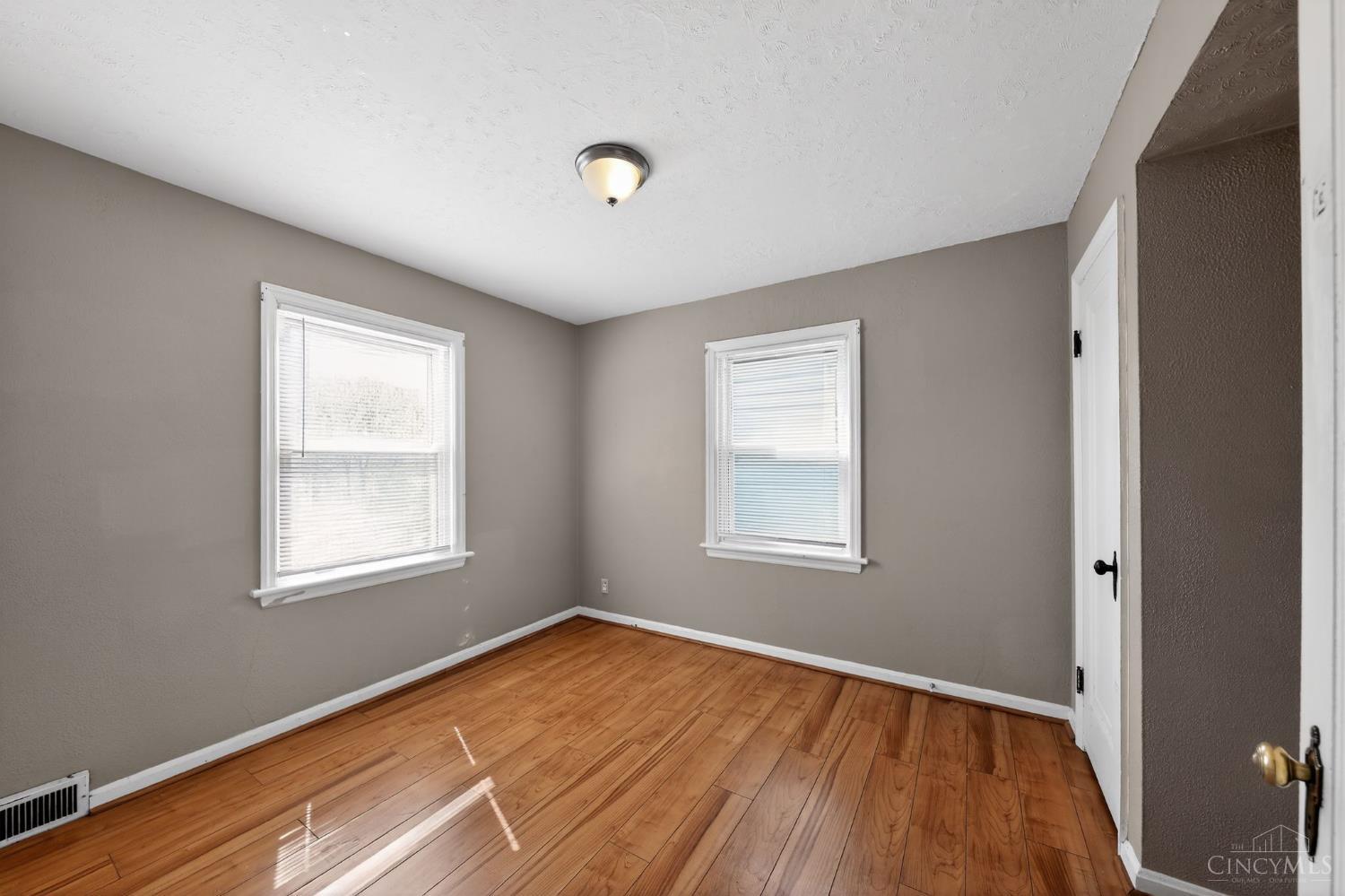 1893 Ashbrook Drive Property Photo 12