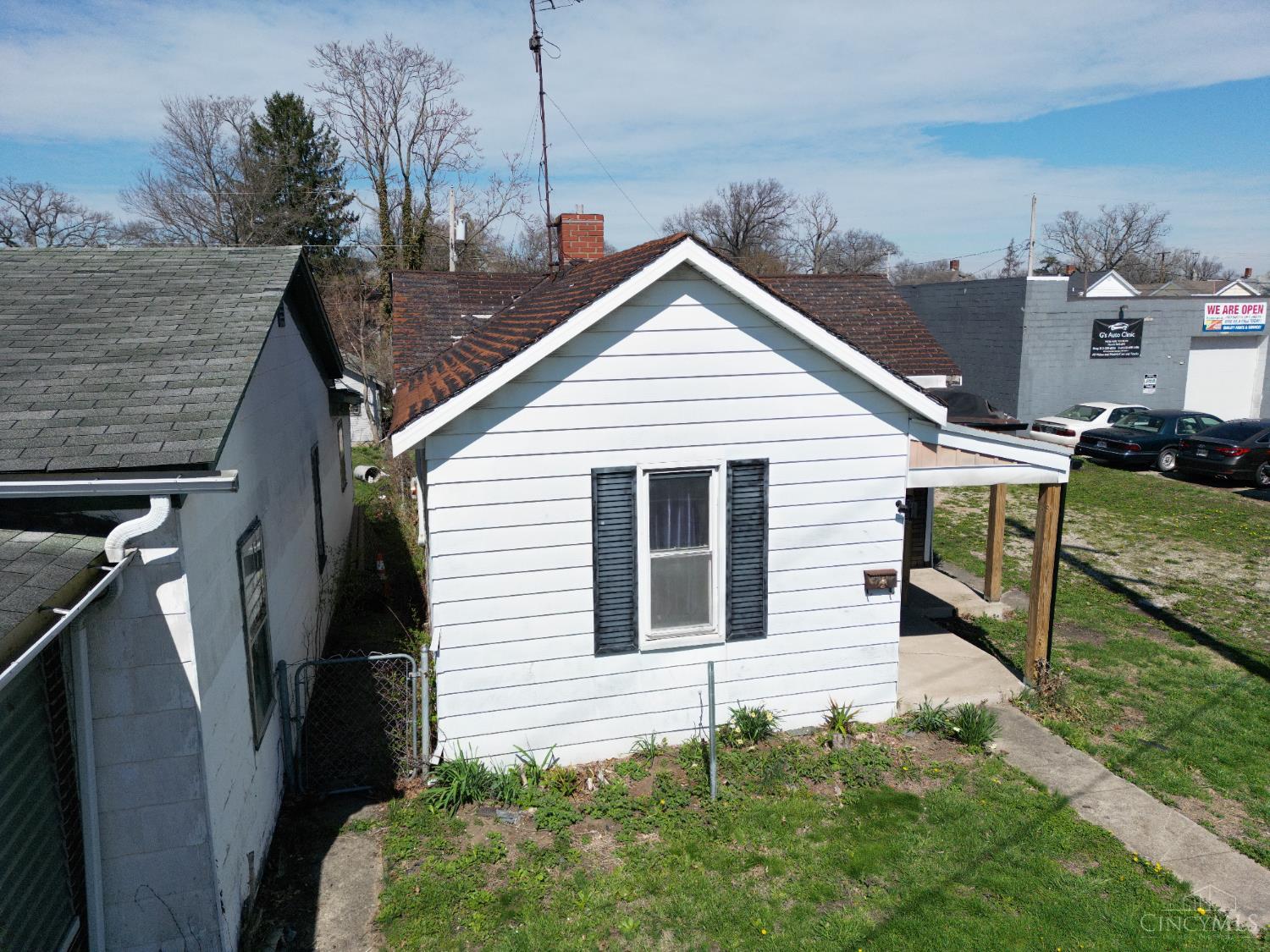 N 405 Erie Boulevard Property Photo 12