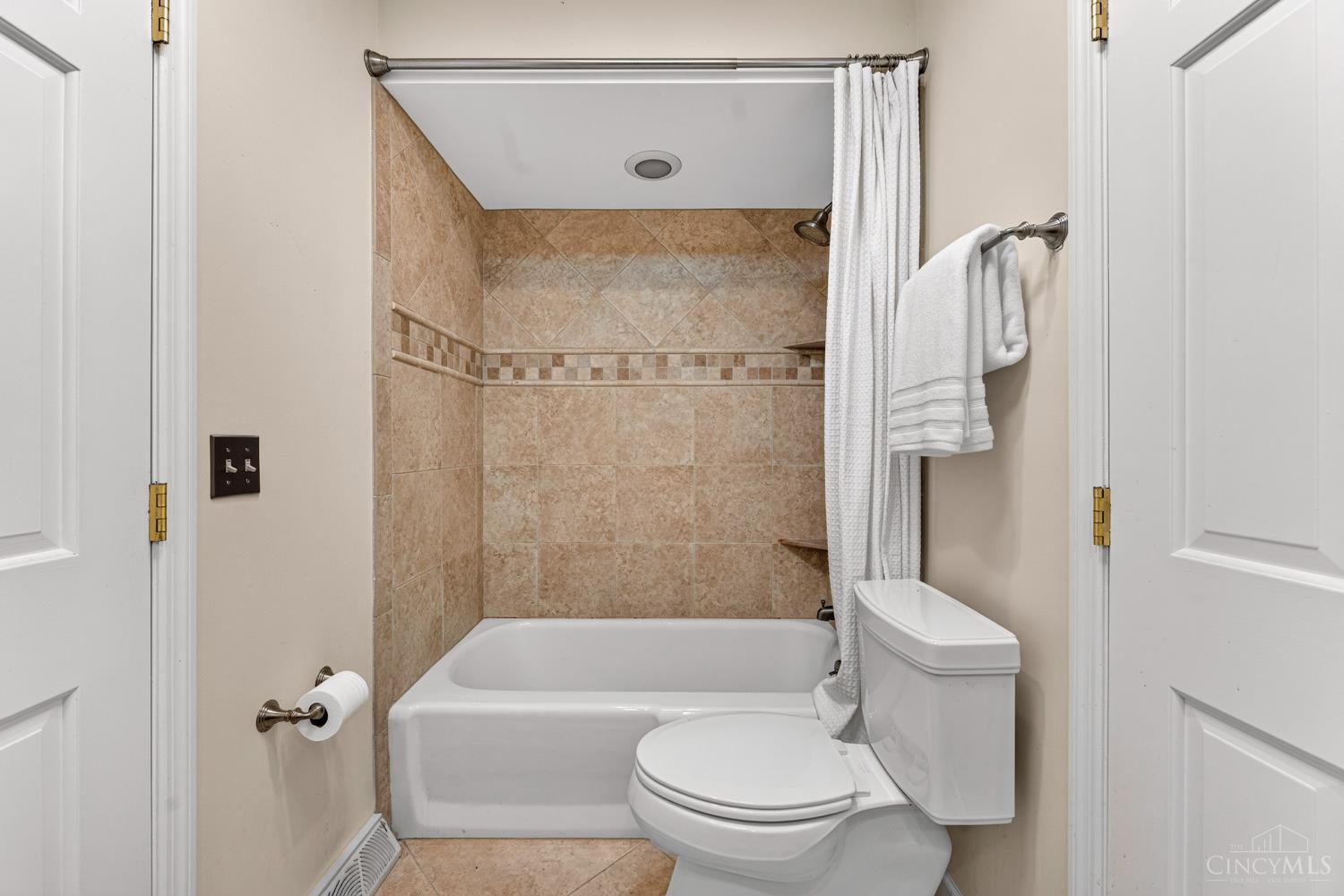 535 Rollingrock Lane Property Photo 44