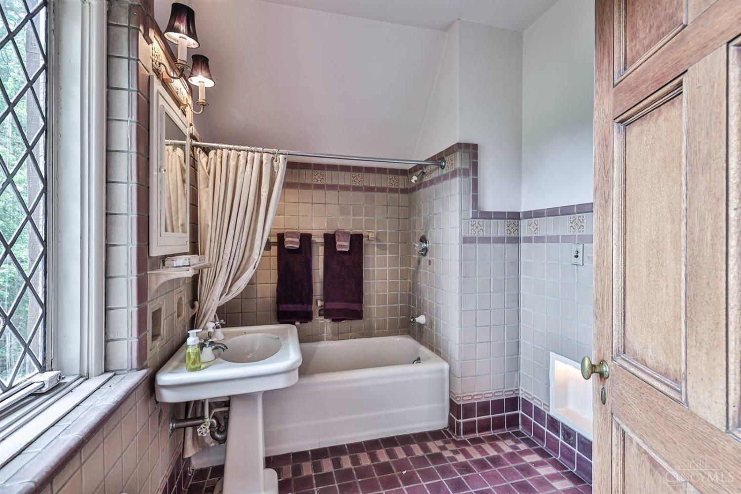 2366 Kipling Avenue Property Photo 31