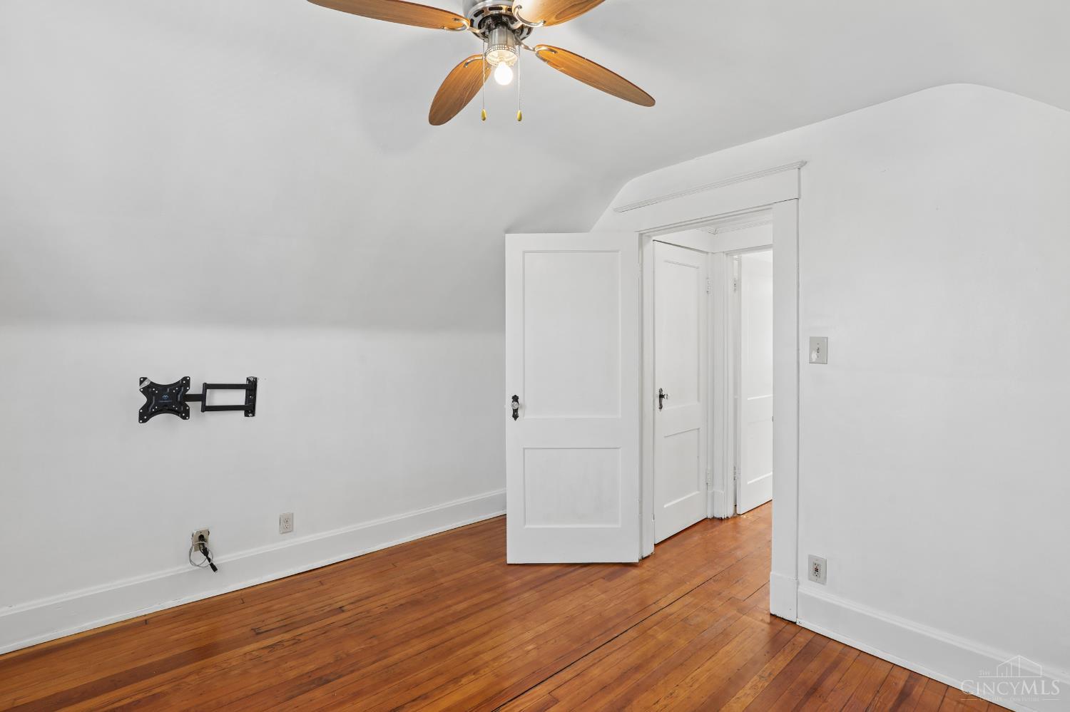 3439 Mcfadden Avenue Property Photo 29