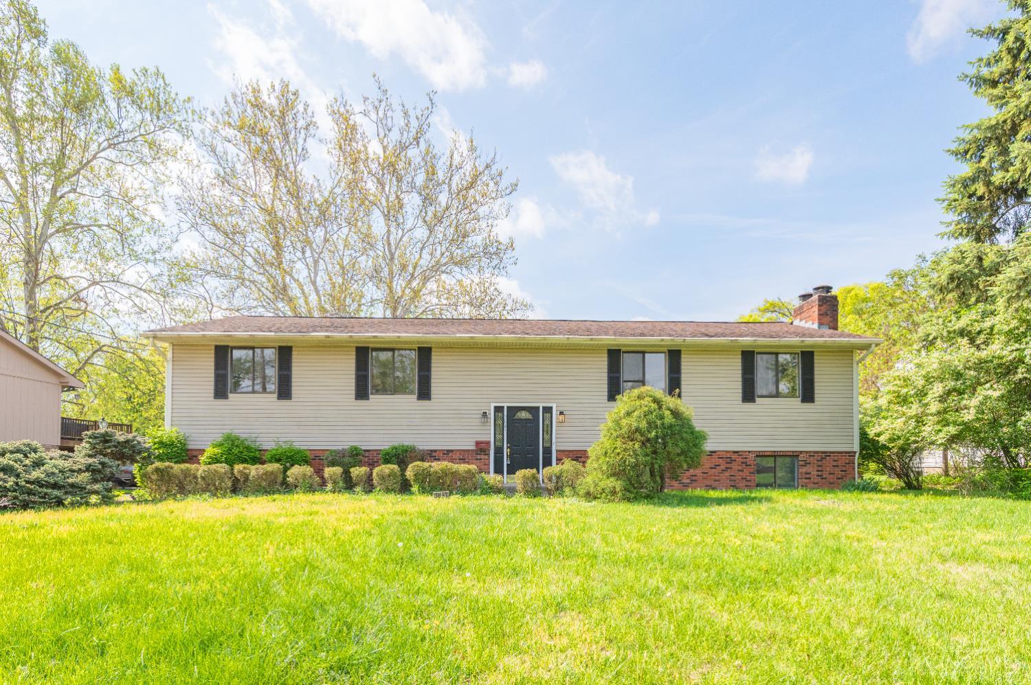 E 3647 Galbraith Road Property Photo 1