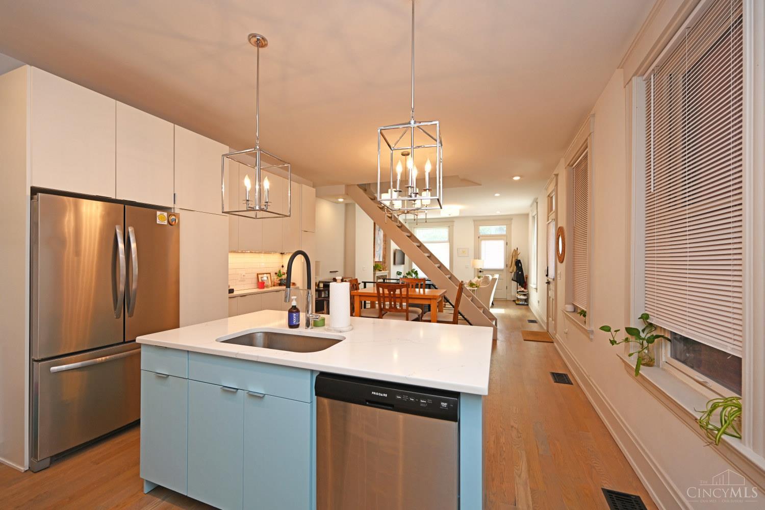 1921 Vine Street Property Photo 12